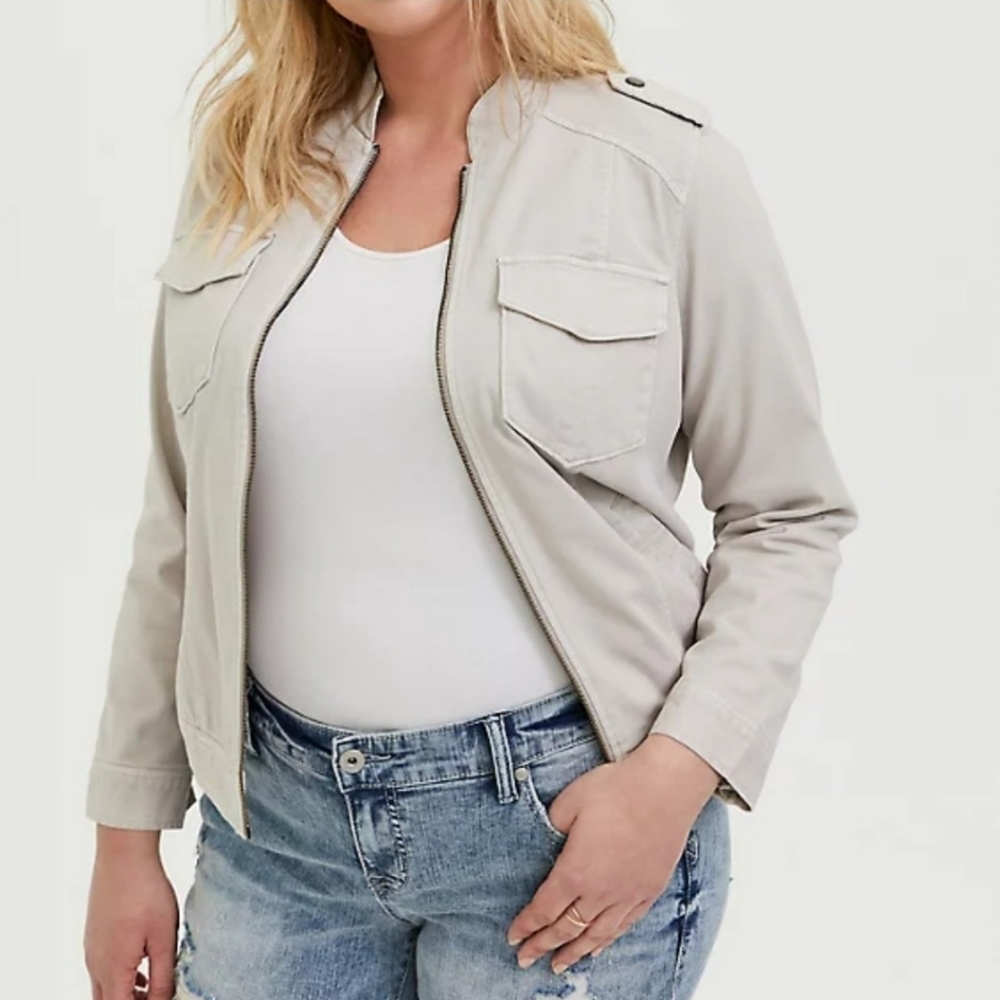 Torrid jacket size 3 (22-24)